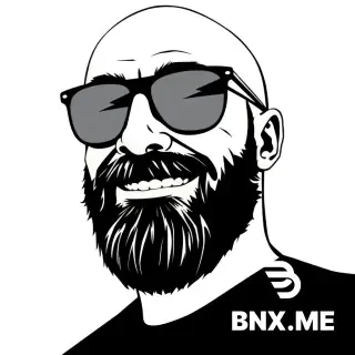 Stilizzata, bianco e nero, primo piano di un uomo sorridente, barba curata a punta, occhiali stile Ray-Ban (montatura sottile, lenti trasparenti, non da sole). Tratto minimale e pulito, linee nette, senza sfondo o sfondo neutro, illustrazione vettoriale, disegno in bianco e nero ad alto contrasto. Tratti più dolci e sorriso a bocca chiusa